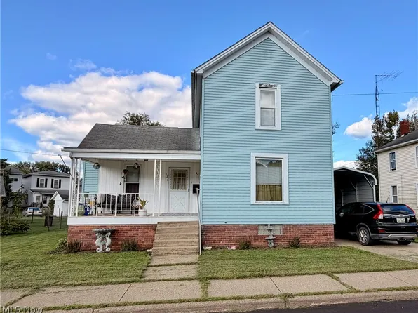 127 Deersville Ave, Uhrichsville, OH 44683