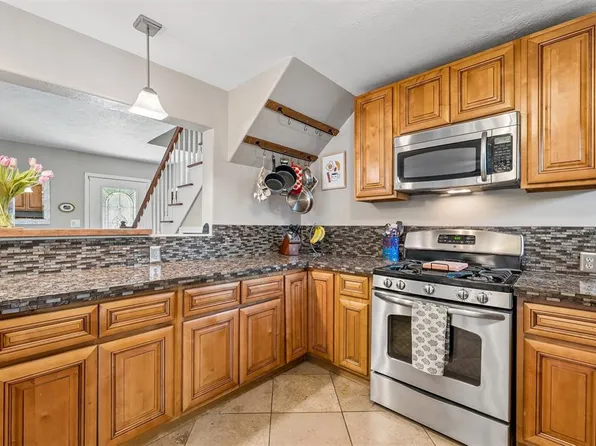 2713 NW 42nd St, Oklahoma City, OK 73112
