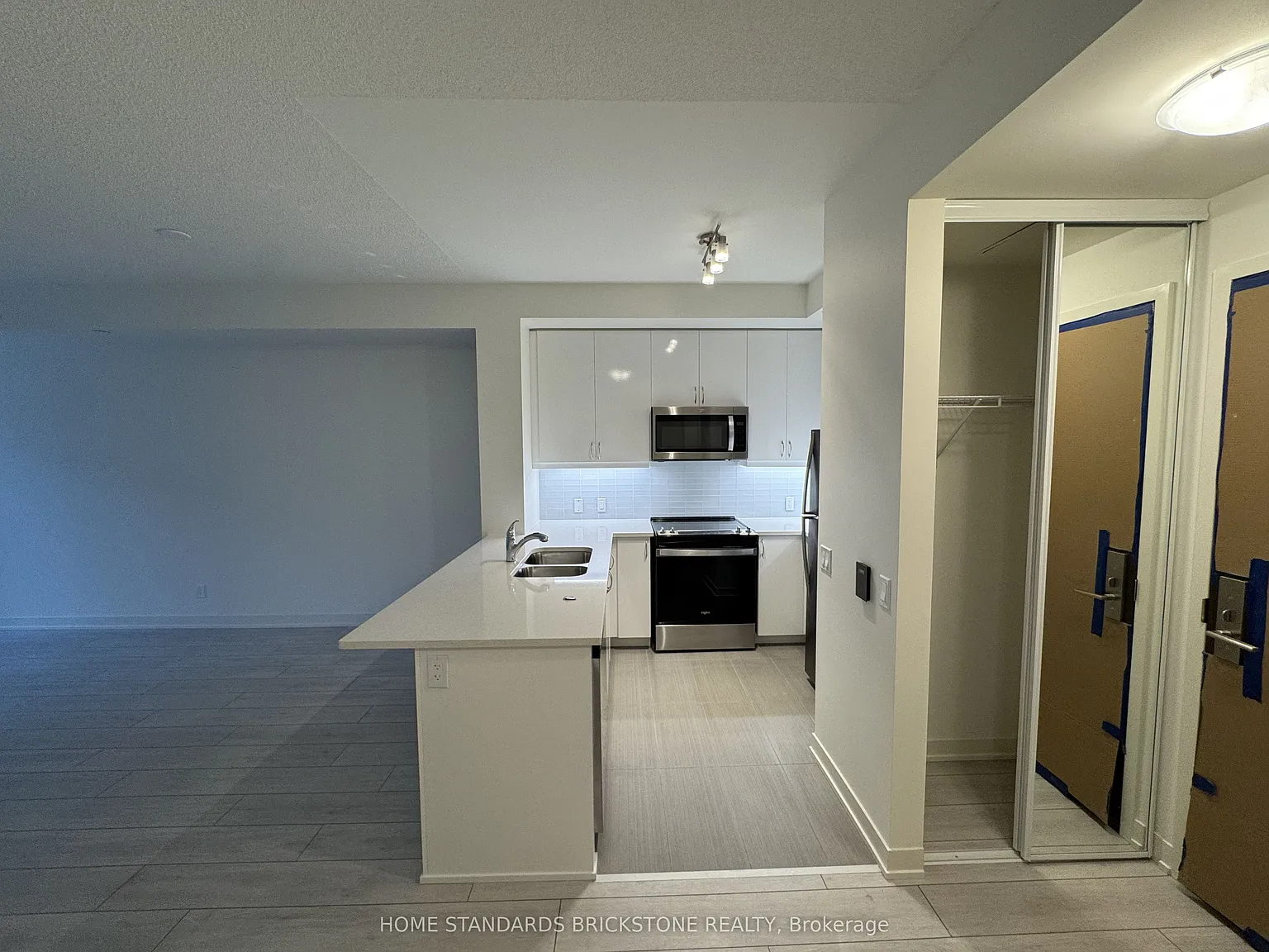 2 bed, $2,550 — Photo 2