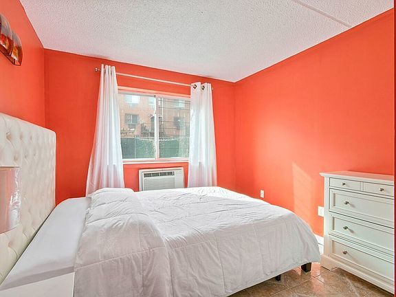 3rd image of 58 E 120th St #1-2-3