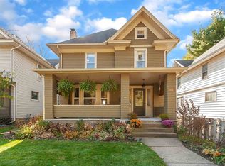 1043 Riverside Dr, South Bend, IN 46616