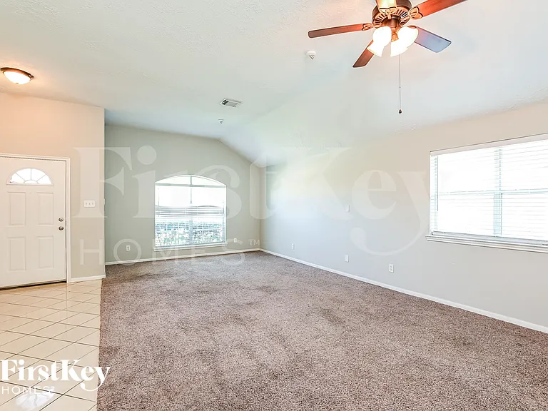 11931 Belle Ct — Photo 13