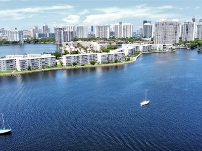 2930 Point East Dr APT E209, North Miami Beach, FL, 33160