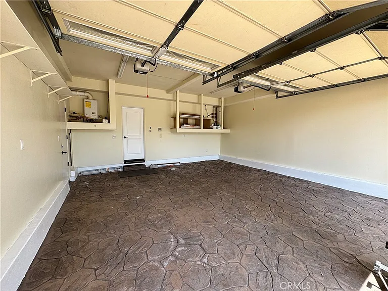 1001 Sartori Ave — Photo 22