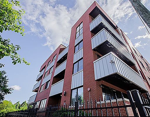 1st image of 825 N Hudson Ave Unit 2E