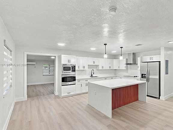 5th image of 26810 SW 128th Ave