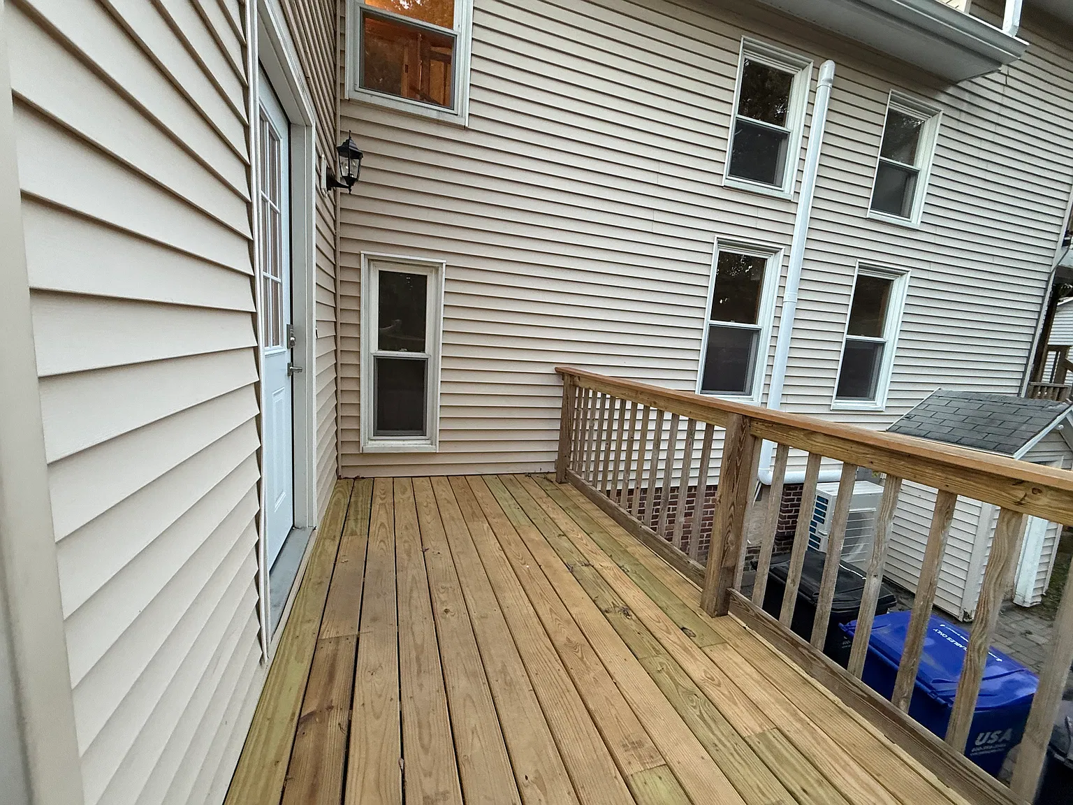 2 bed, 1.5 bath, 1199 sqft, $2,000 — Photo 3