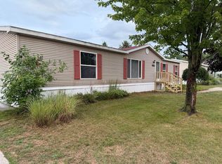 4242 Doral Dr, Muskegon, MI 49442