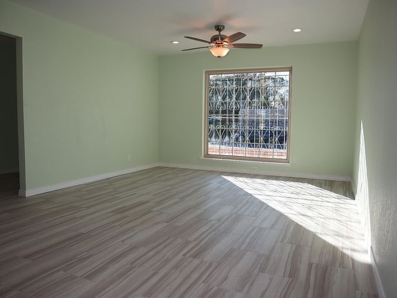 3rd image of 1296 Vista De Oro Dr