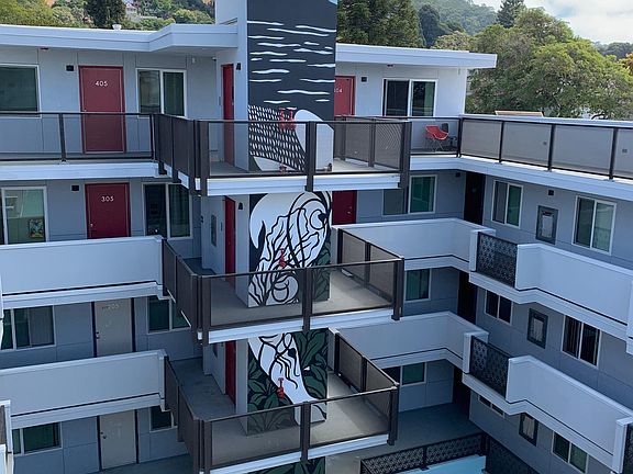 2nd image of 2437 Piedmont Ave APT 207