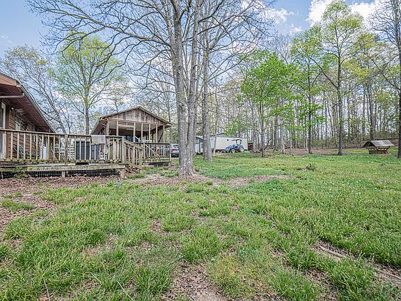 5th image of 221 Forest Hills Dr