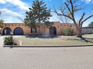 401 W 15th St, Friona, TX 79035