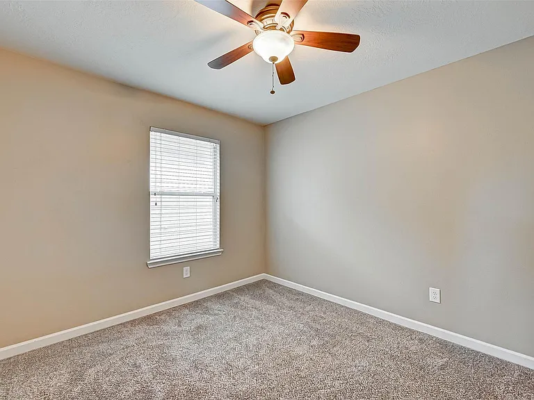 20227 Enchanted Rose Ln — Photo 32