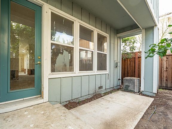 2nd image of 3923 New Zealand Avenue