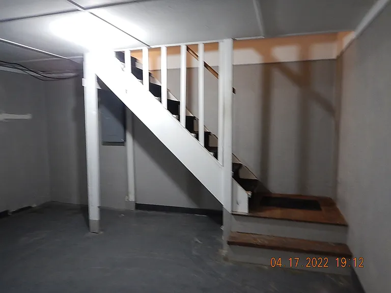 964 S 9th St — Photo 12