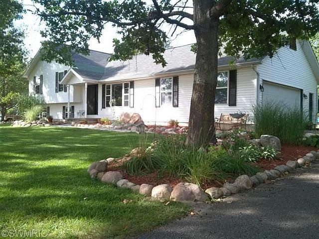1st image of 50306 Rebecca Dr
