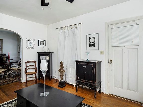 5th image of 4404 W Franklin St