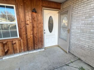 618 S Sunset Dr, Claremore, OK 74017