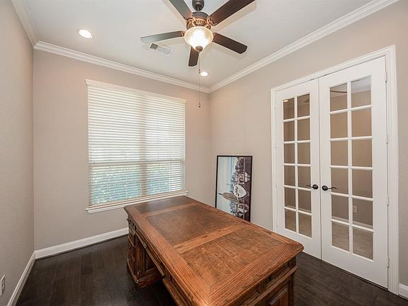 4th image of 20210 Bandera Lake Ln