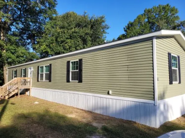1305 Old Fayetteville Rd NE Trailer 62, Leland, NC 28451