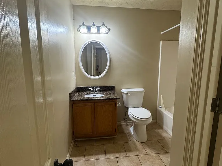 449 N Donahue Dr #C21 — Photo 19