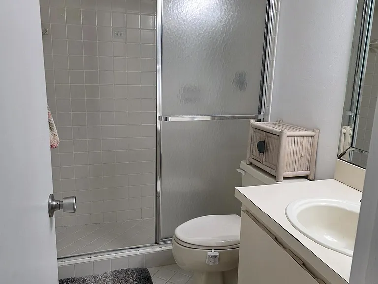 3402 Gardens East Dr #14A — Photo 10