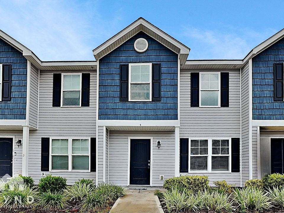 1st image of 9 Cardinal Ct