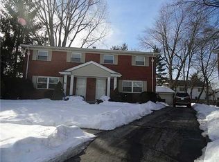 3923 Sheffield Ct, Toledo, OH 43623