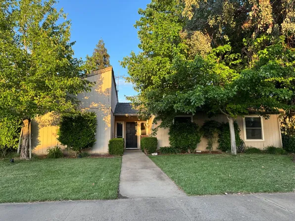 36 Lyon Ave, Sanger, CA 93657