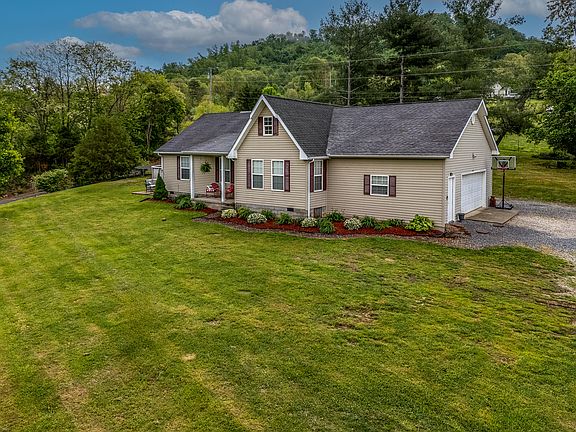 3rd image of 80 Farris Branch Rd