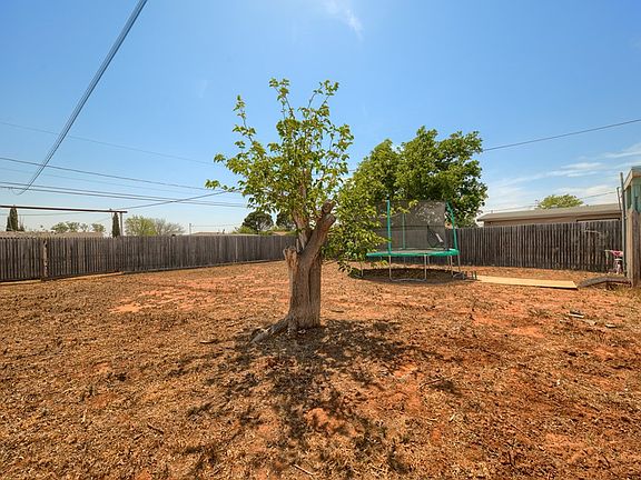 3rd image of 3503 Cunningham Dr