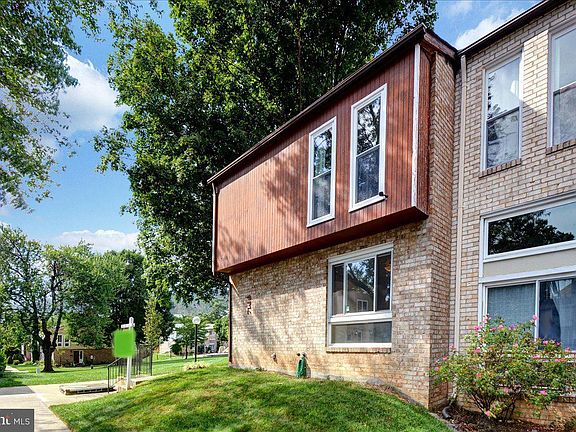 3rd image of 7169 Mill Run Dr Unit 9-1