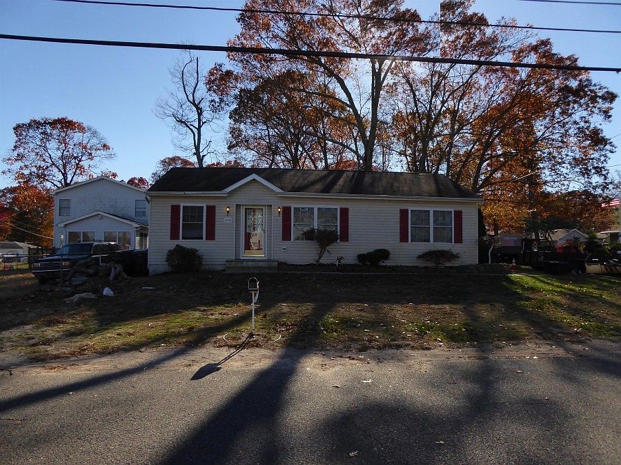1st image of 404 Buermann Ave
