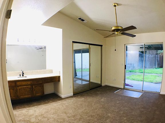 4th image of 2449 S Tracy Ct