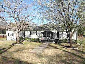 2nd image of 208 N Ward Dr