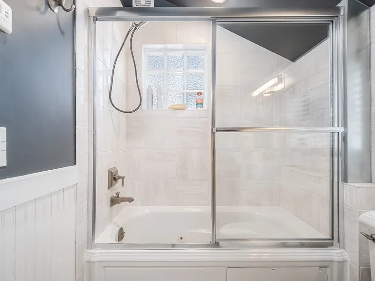 Tub/Shower Combo