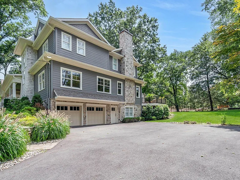 4 Brookview Ct — Photo 36