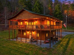 3234 Windingstairs Rd, Topton, NC 28781