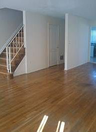 5th image of 117 Thornycroft Ave
