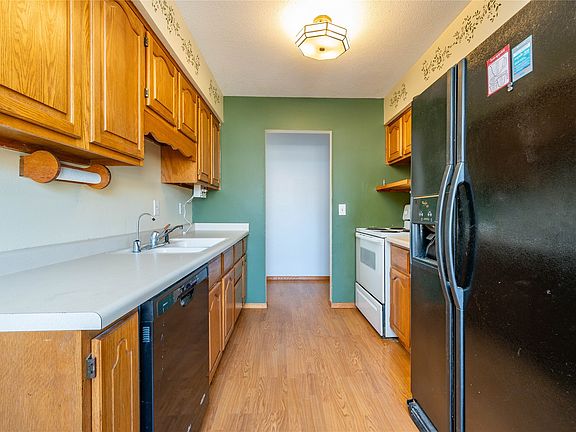 3rd image of 1104 E Thornton Ave