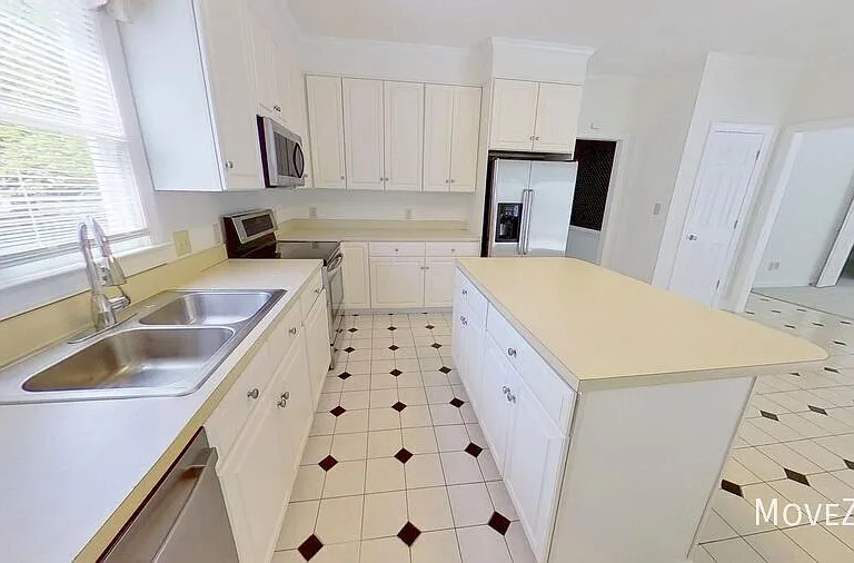 2400 Tweedmore Ct — Photo 53
