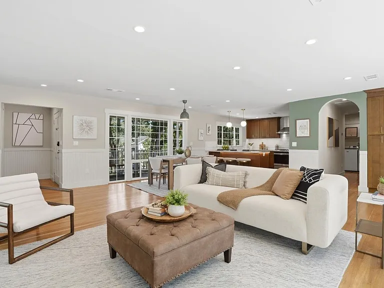 Spacious entertaining layout with abundant natural light
