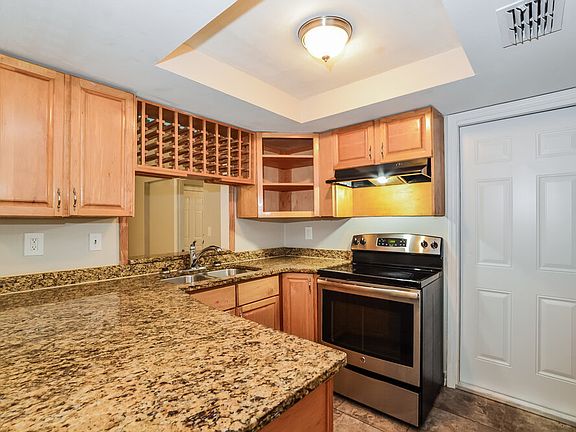 5th image of 963 Picasso Ave