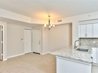 1200 Reserve Way APT 106, Naples, FL 34105
