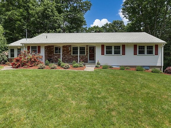 2nd image of 25 Avery Heights Dr