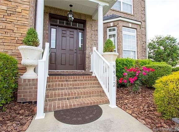 2nd image of 9912 Candlehill Dr