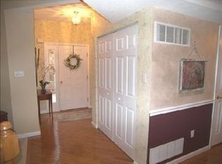 230 Sycamore Dr, Seven Fields, PA 16046