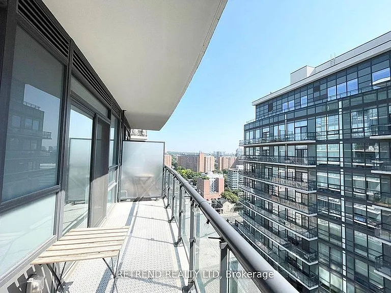 460 Adelaide St E #2109 — Photo 32