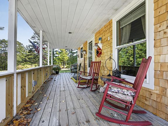 3rd image of 1 Reaves Lane
