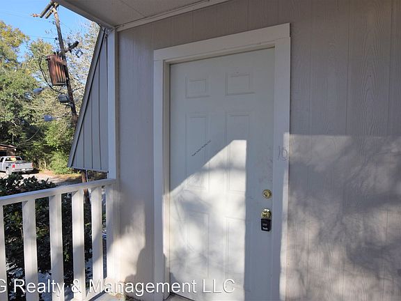 2nd image of 100 McArthur St #11483763